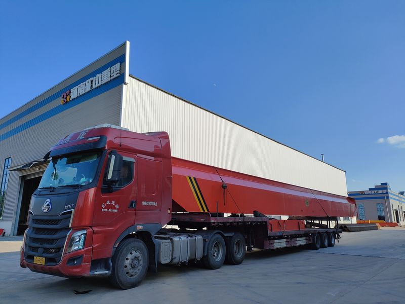 安徽某建材公司，采購我公司一臺32噸電動單梁起重機