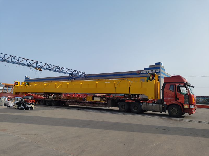 通用橋式起重機  QD32/5t—25.5m  制作完成，發往河南洛陽交付客戶使用